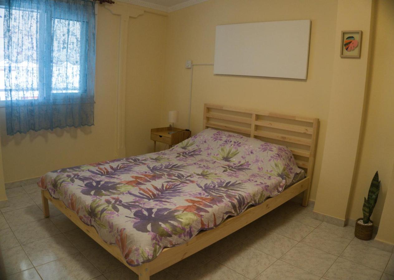 Modern Cozy Apartment In Kalamaria Luaran gambar