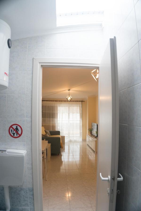Modern Cozy Apartment In Kalamaria Luaran gambar